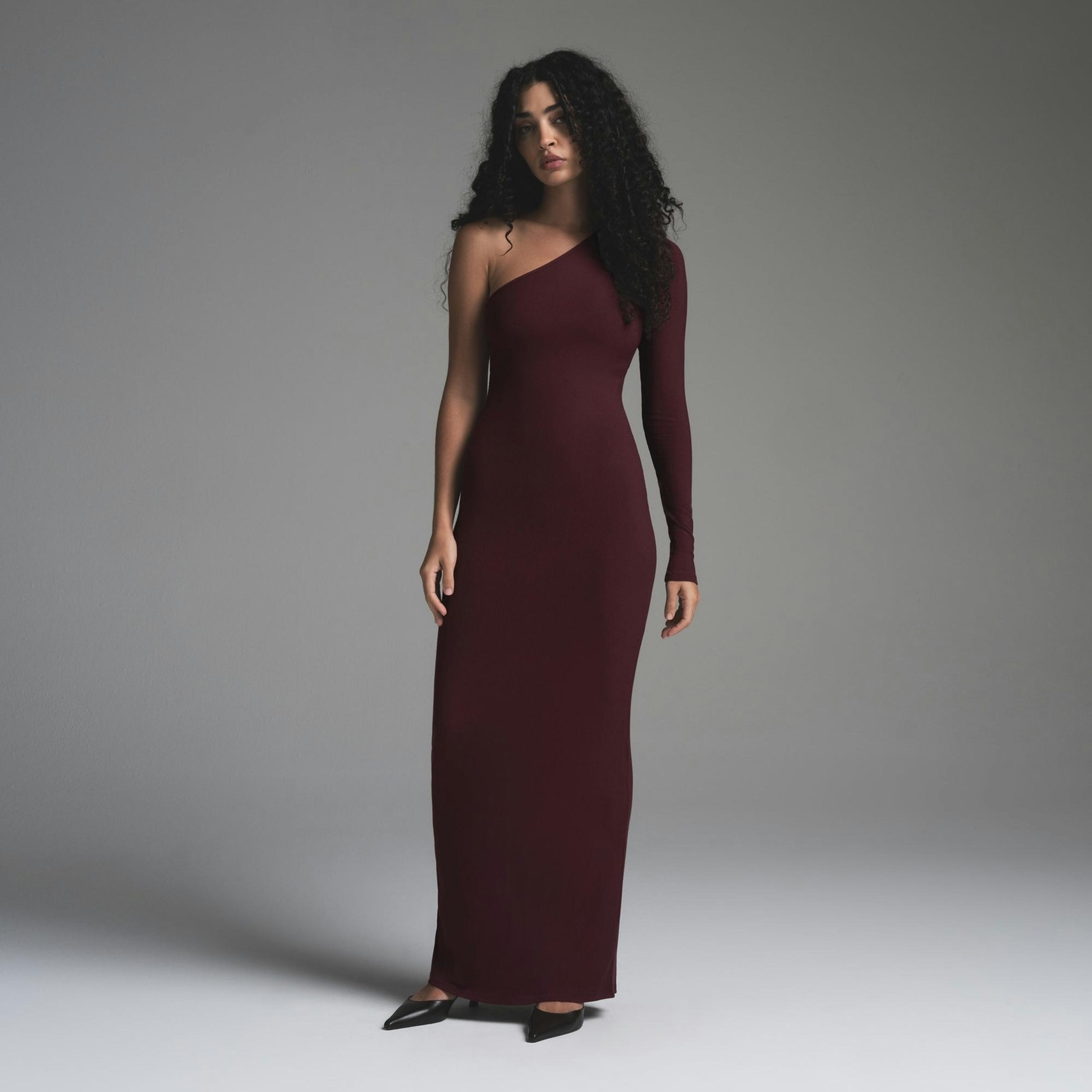 Skims soft lounge one shoulder long dress 
Color Bordeaux 
Size medium