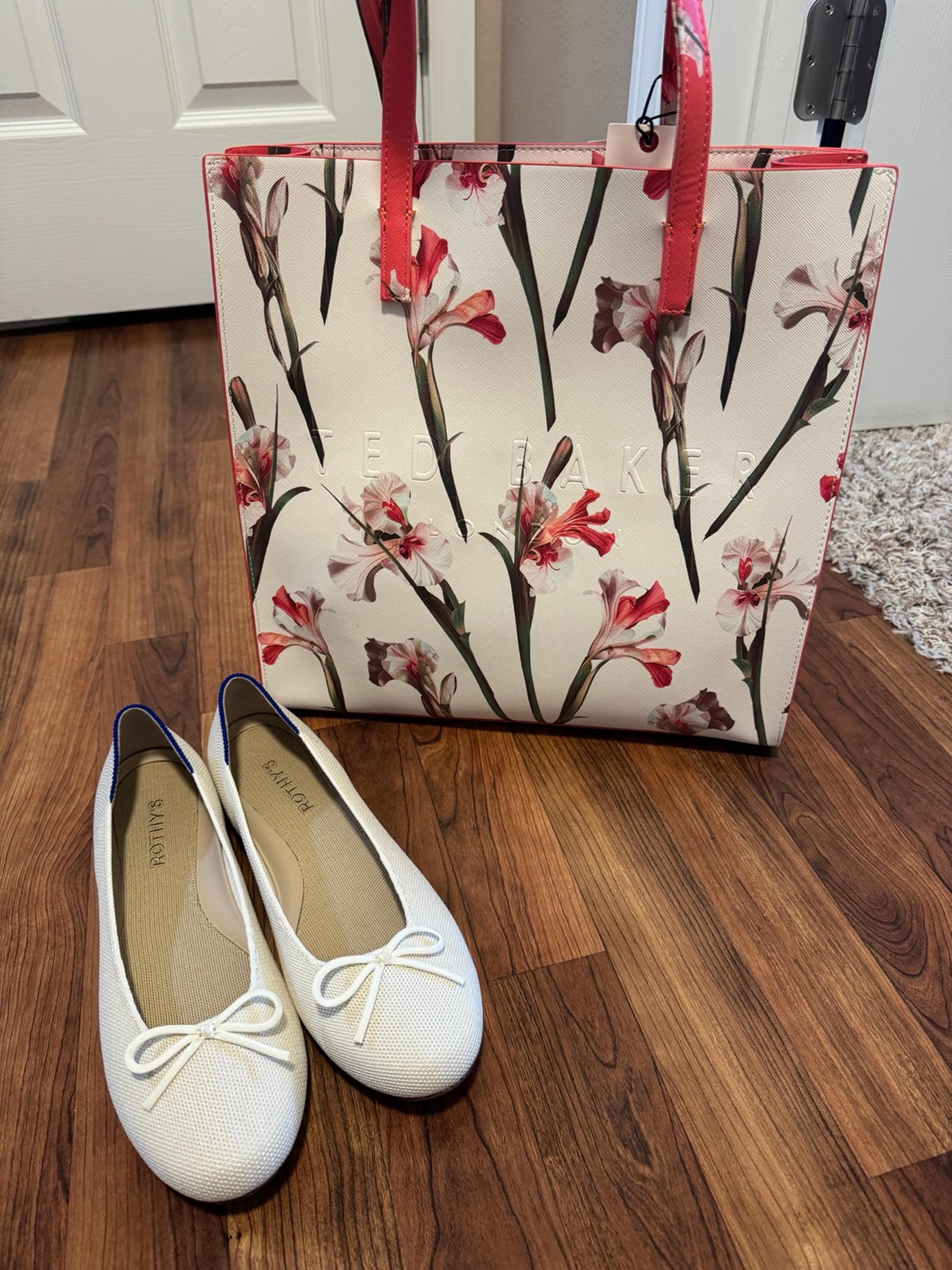NWT, Ted Baker large size The Icon Tote (amaryllis)