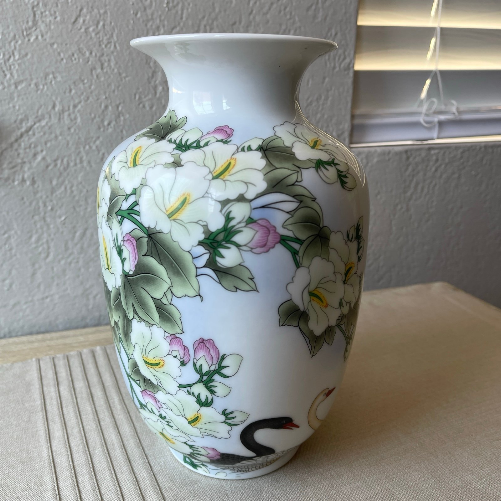 Chinese Creativity Ceramic Flower Pattern Vase Decoration Bookshelf Ornament