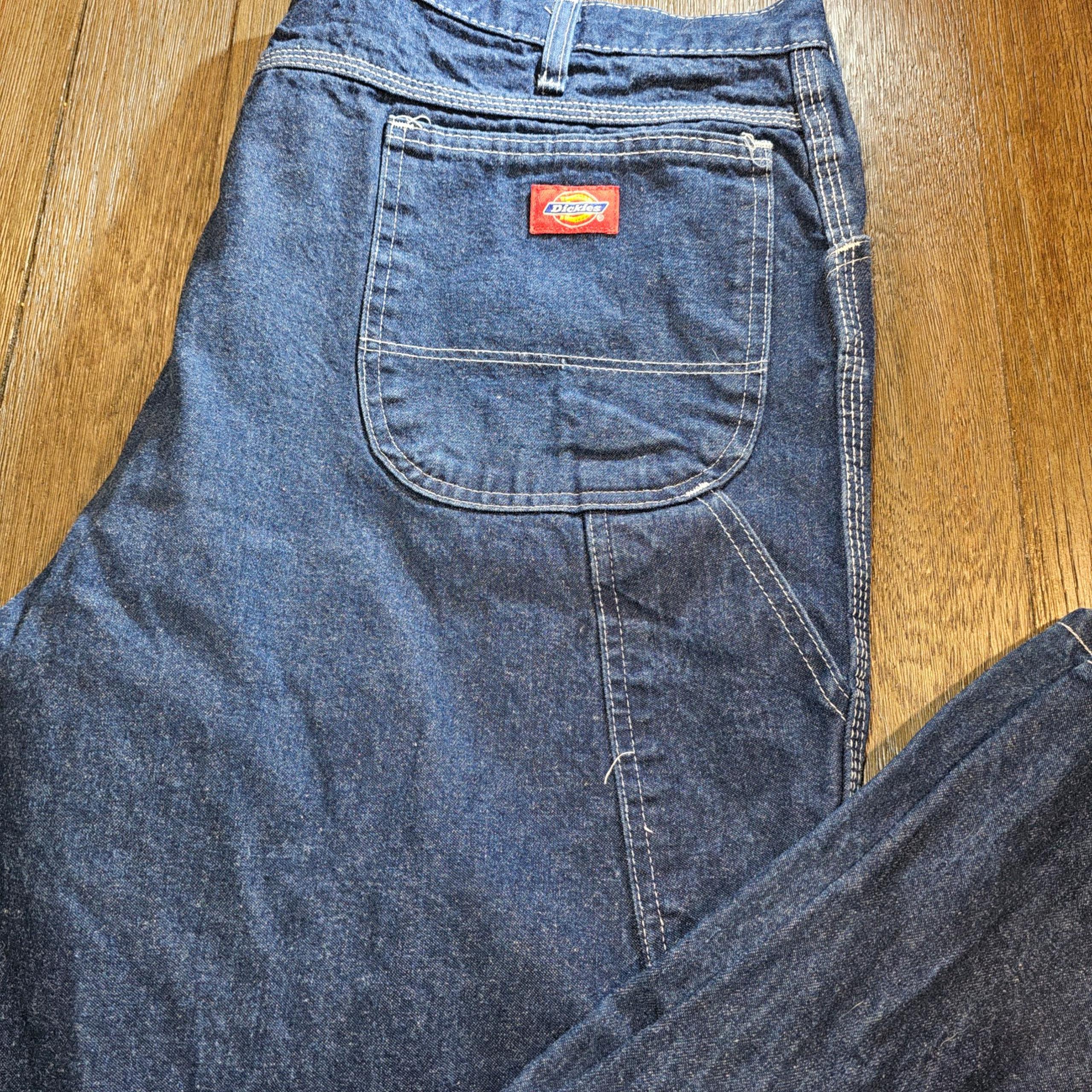Dickies sz. 42x32 mens jeans