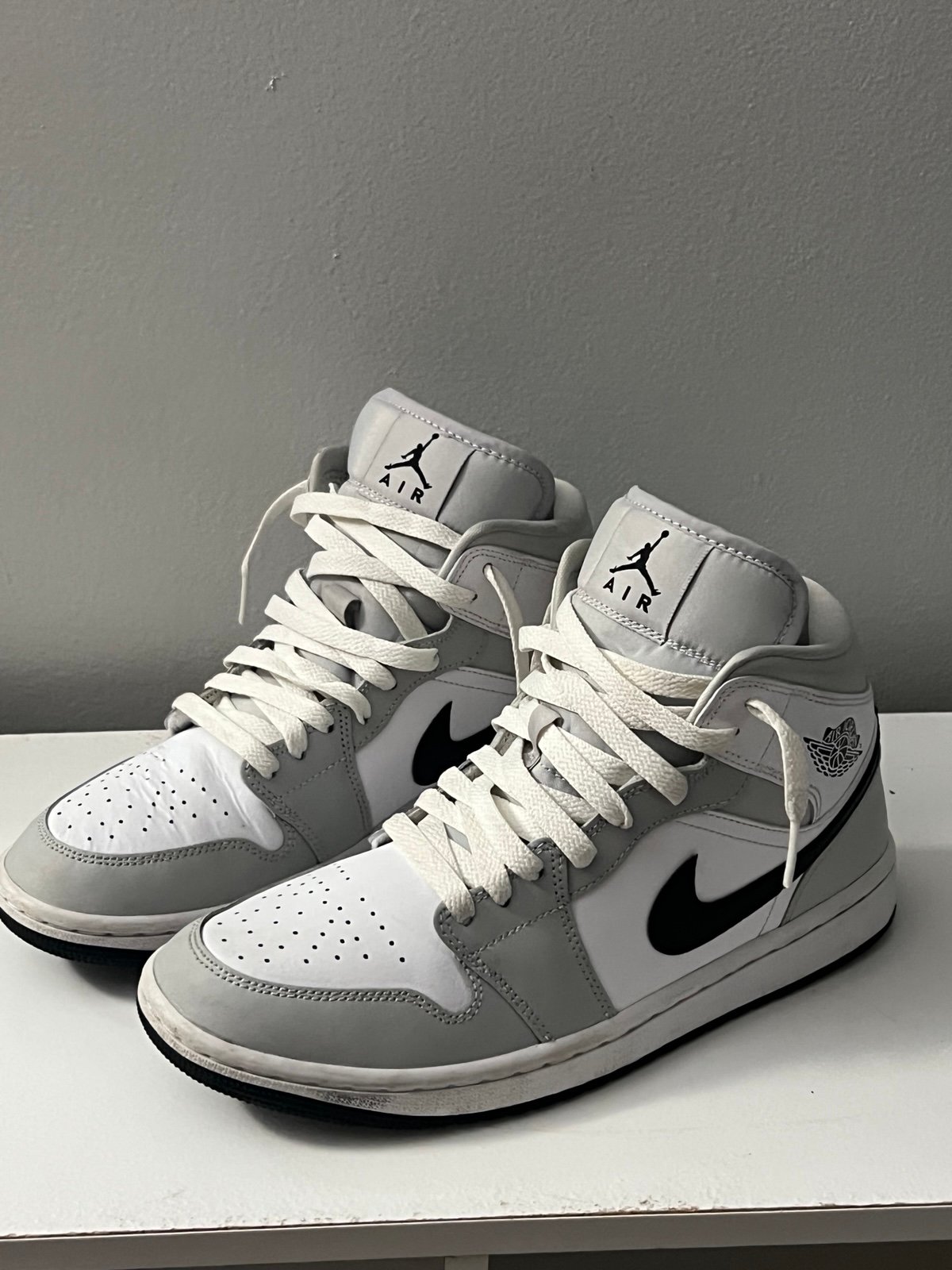 Women’s Air Jordan 1 Mid