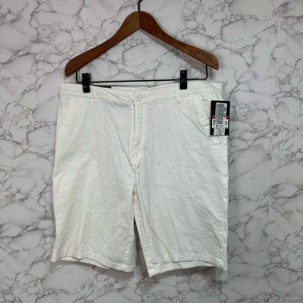 Galaxy Men’s Shorts sz 36 White Flat Front Cotton Stretch NEW #F317