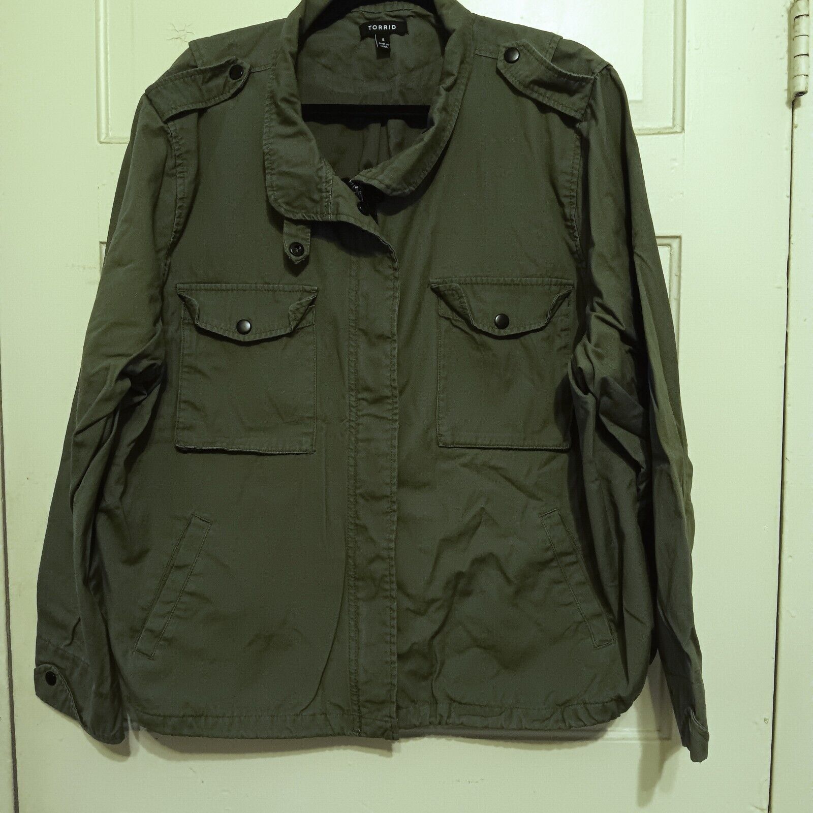 Torrid Green Utility Womens Jacket Coat, size 4 Front Zip and Snap Front Pockets