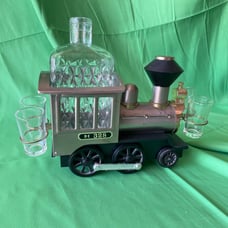 Vintage 1970s DC 328 Train Locomotive Decanter Shot Glasses Music Box Works