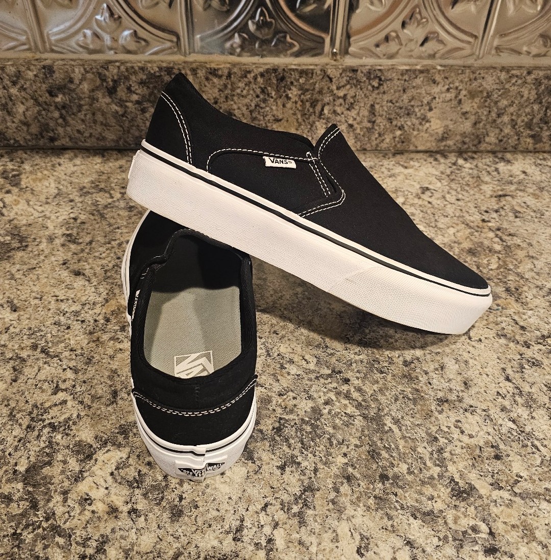 Vans Asher Women's Black/White Lowtop Platform Slip-On Shoes/Sneakers Sz 9
