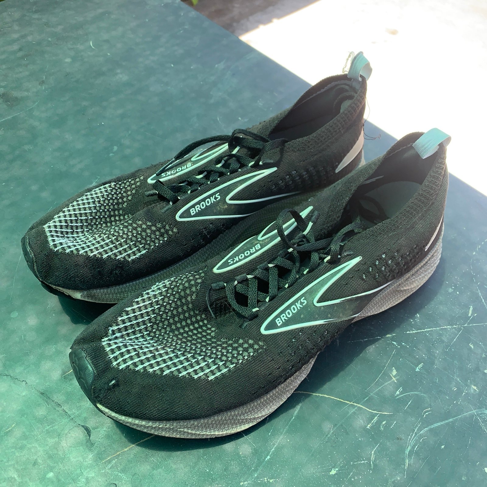 Brooks Levitate StealthFit 6 Mens Shoes Sz 11 D Running Black Oyster Sneakers
