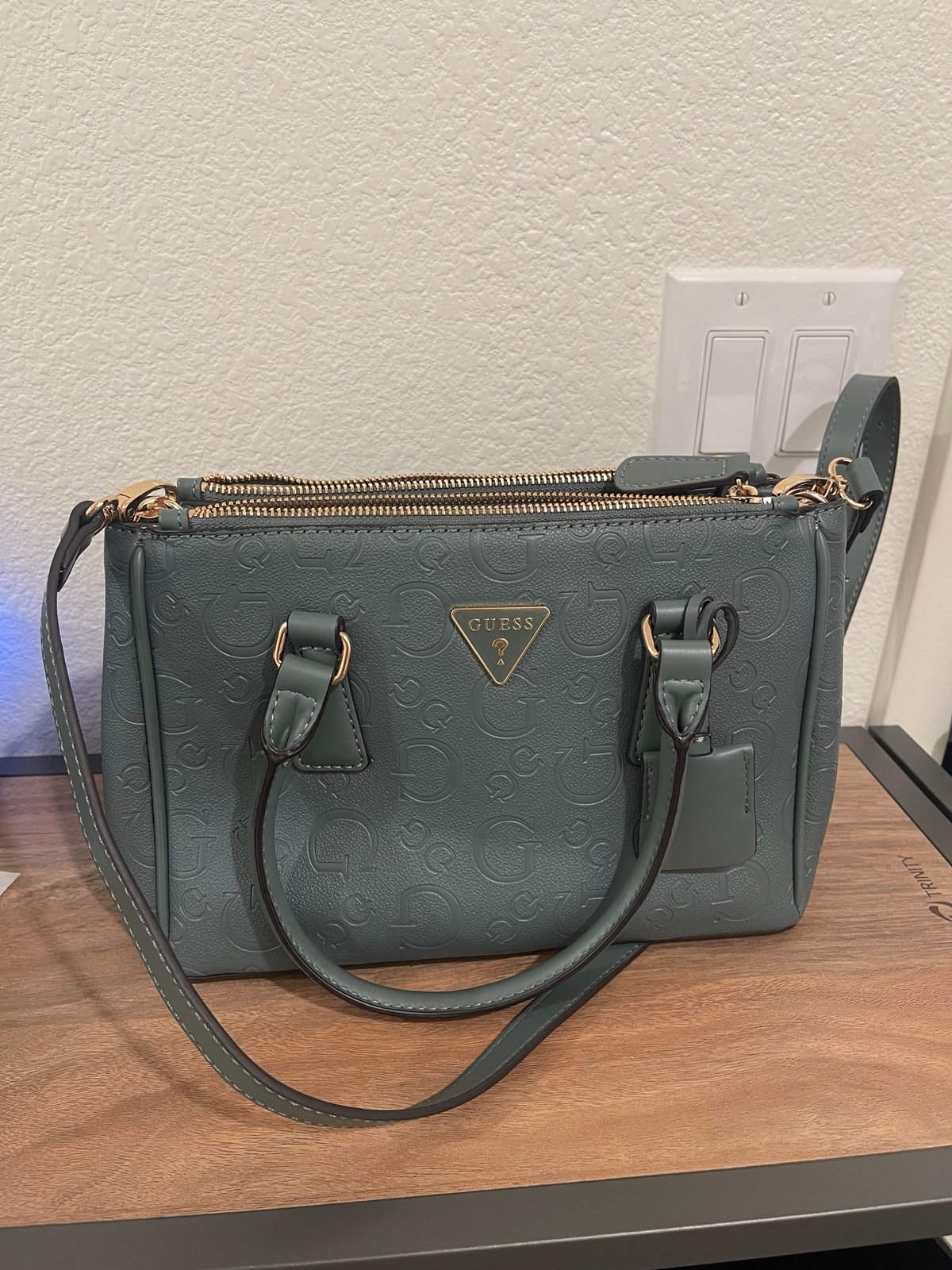 Guess bag