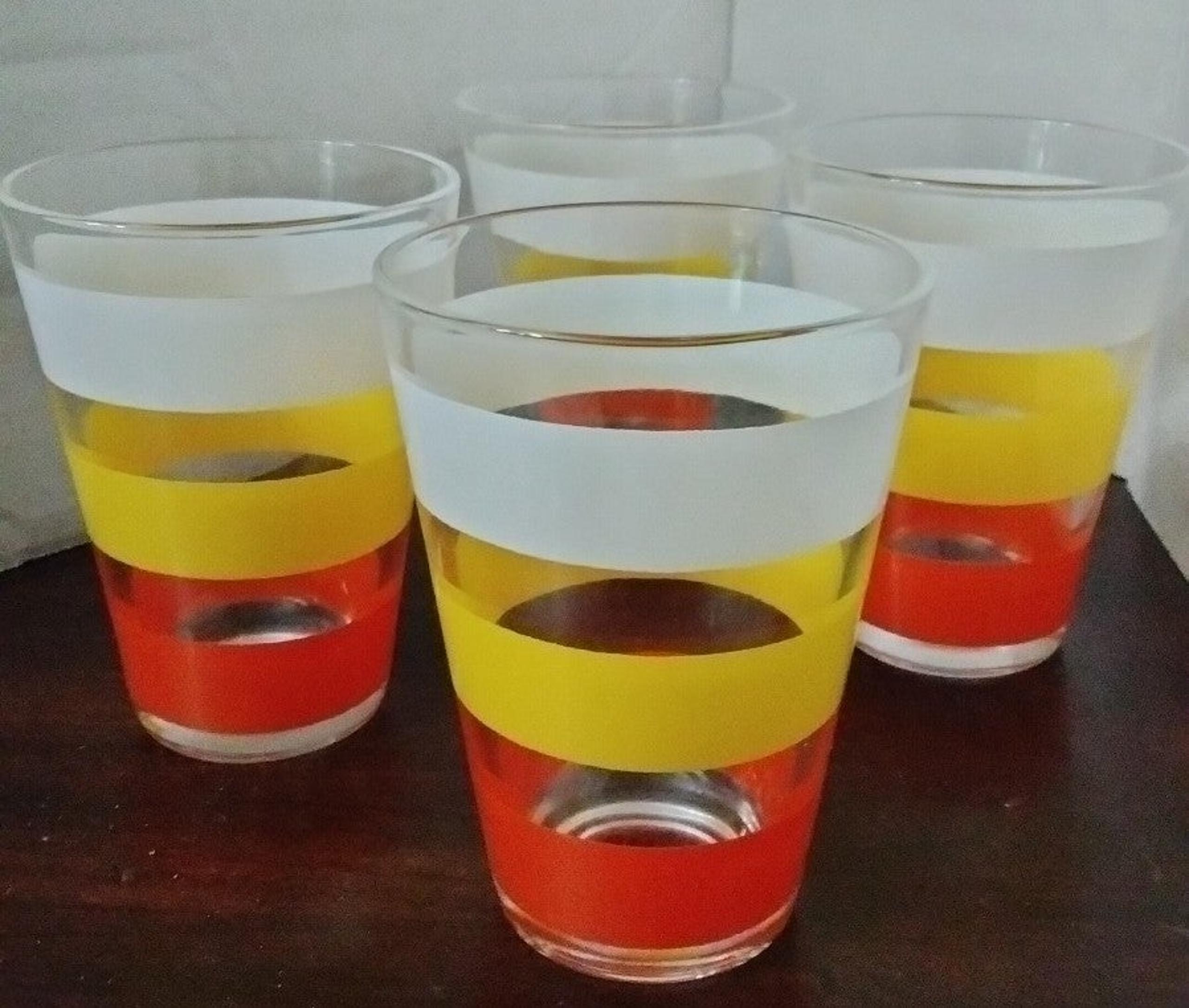 4pc set Anchor Hocking 5oz cups