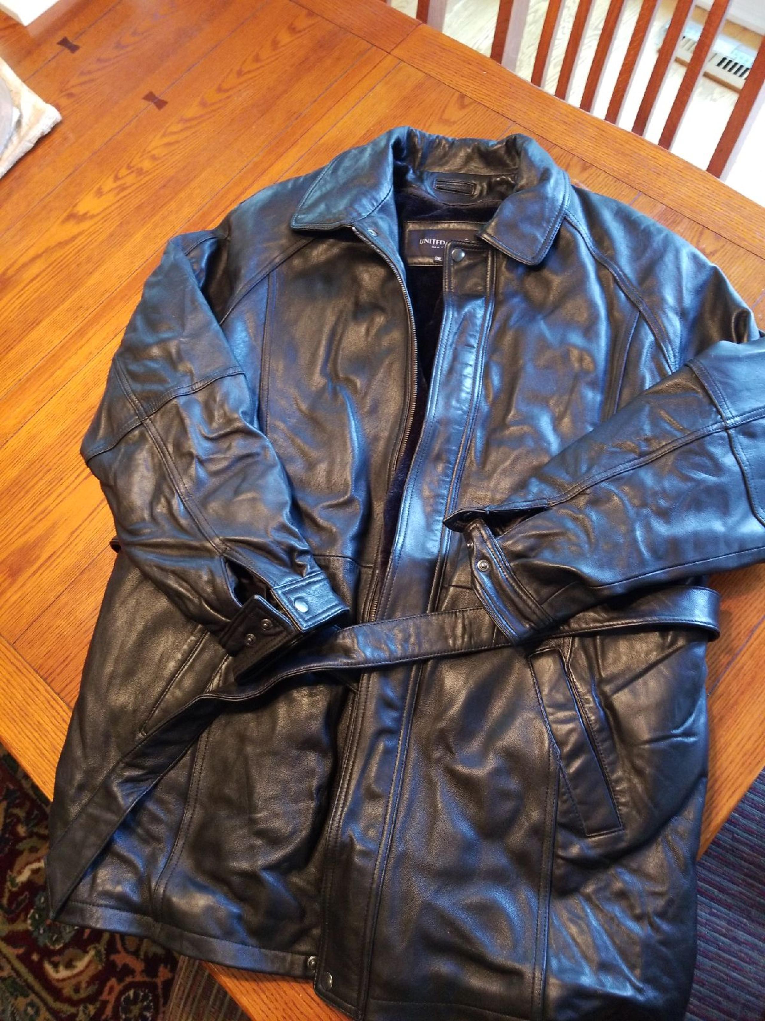 Leather Jacket - Mens