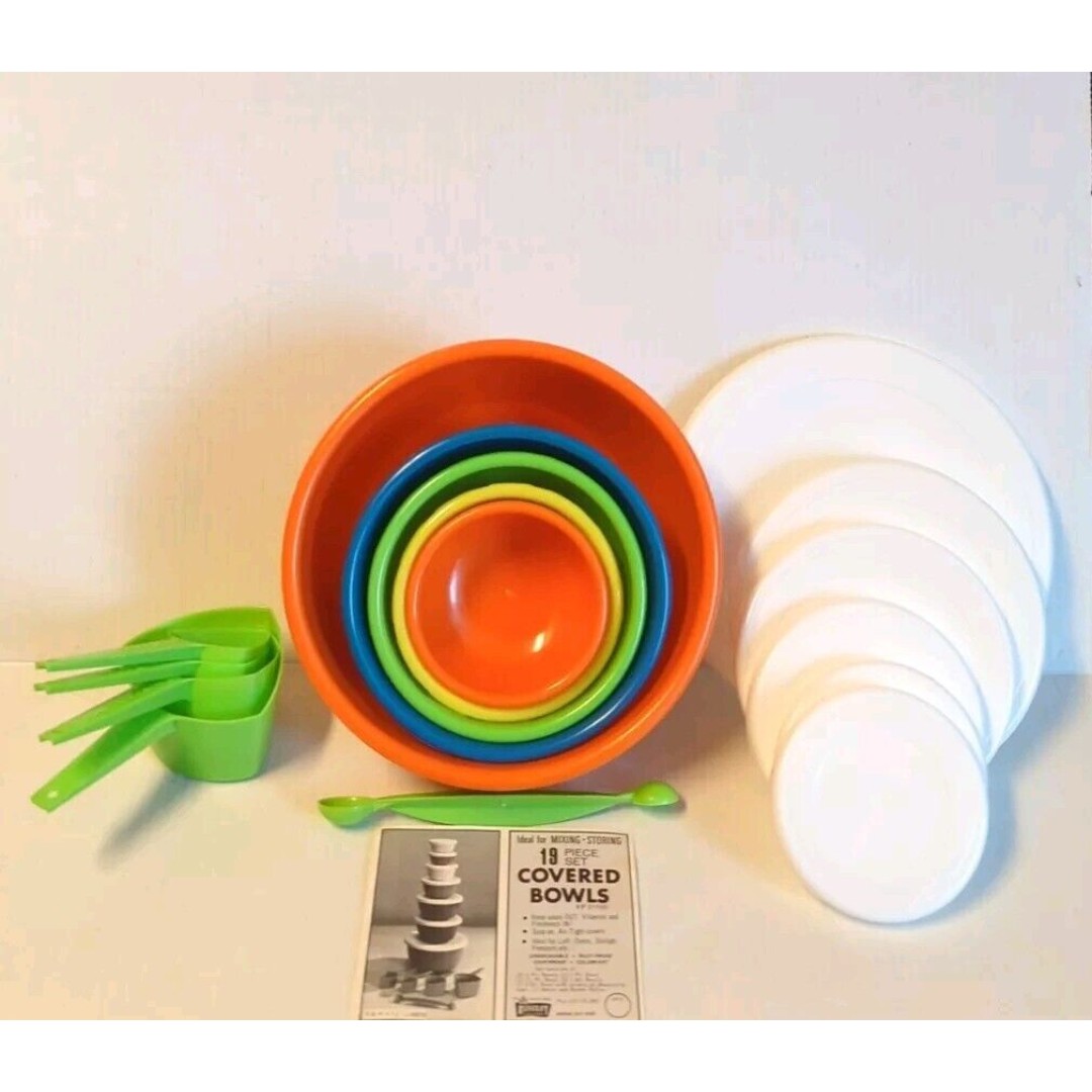 Blisscraft of Hollywood Nesting Bowls Lids 19 Piece Set Vintage Mixing Storing