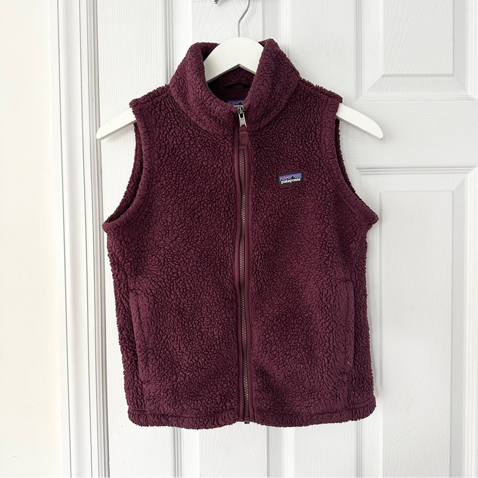 Patagonia Big Girls Los Gatos Burgundy Red Purple Fuzzy Full Zip Vest 14