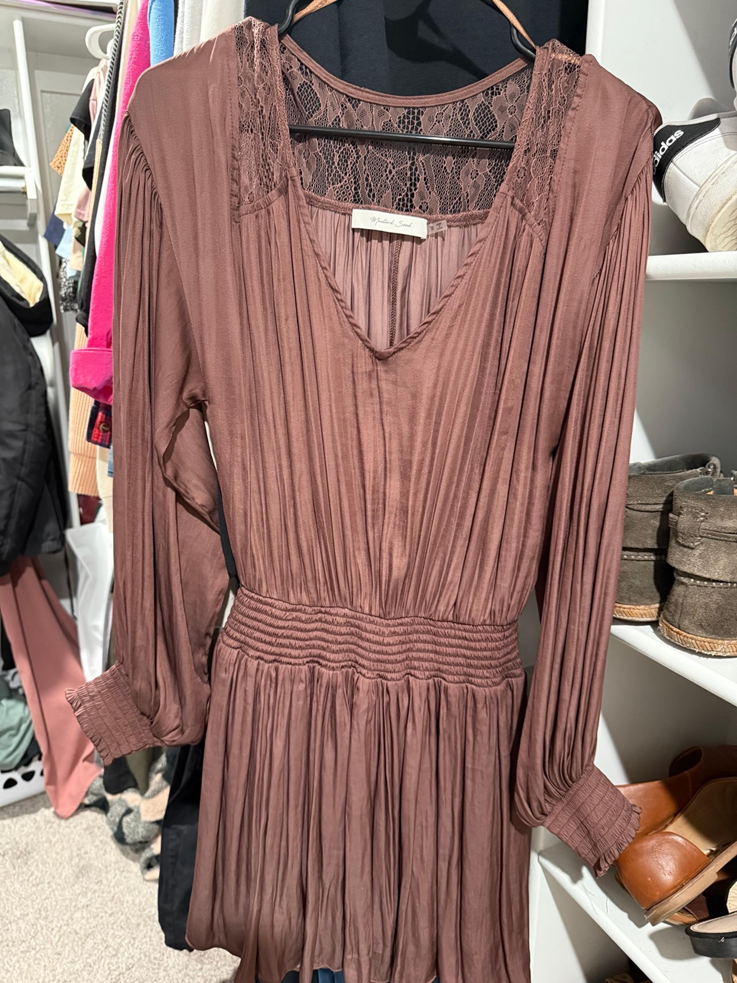 Women’s dress size small