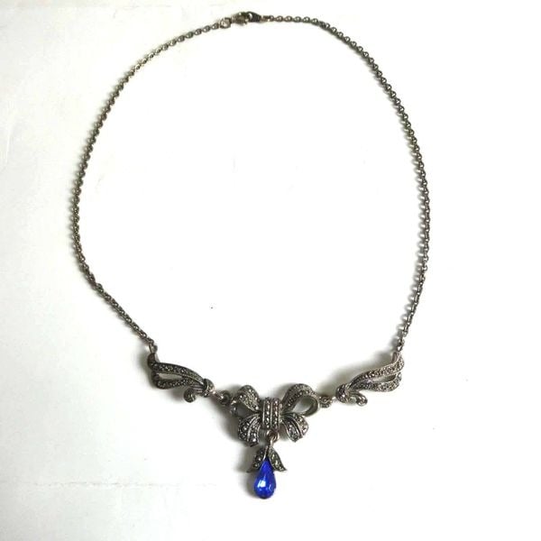 Vintage Art Deco Nouveau Bow Marcasite Rhinestone Necklace Sparkly Blue SN
