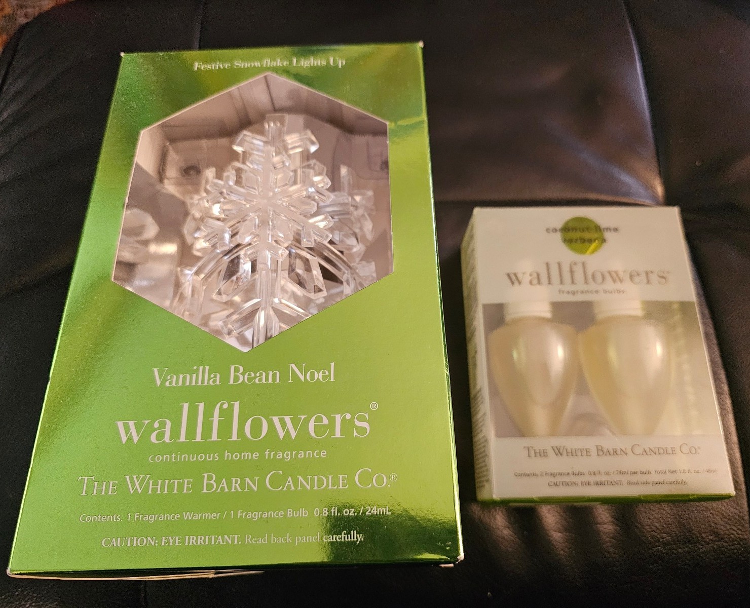 White Barn Candle Wallflowers Vanilla Bean Noel Festive Snowflake warmer Refills