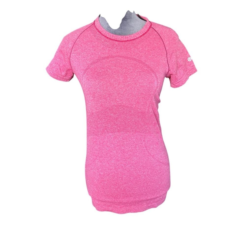 Lululemon Tee Size 6