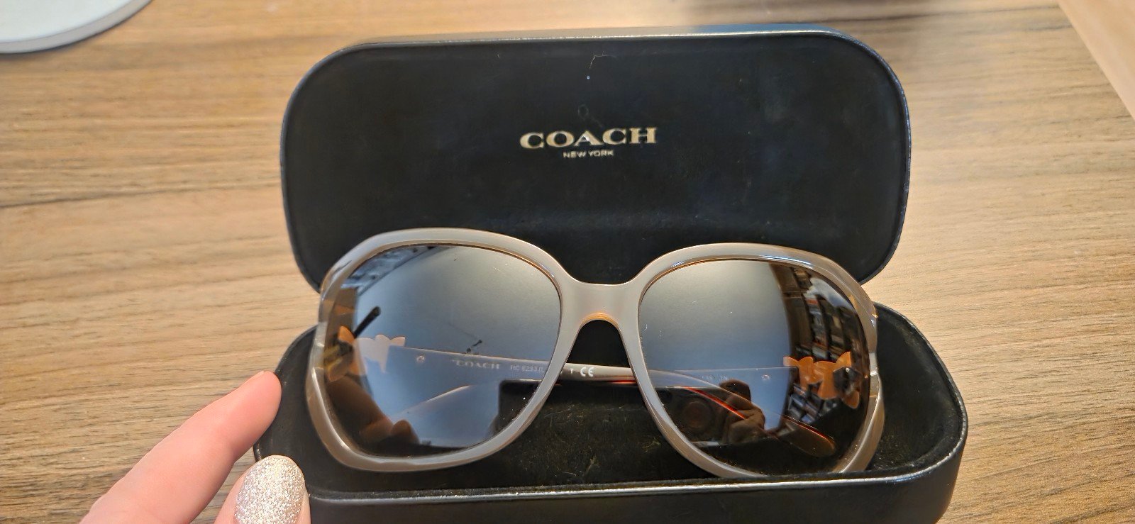 Pre-Owned COACH Milky light Brown Sunglasses w/flowers