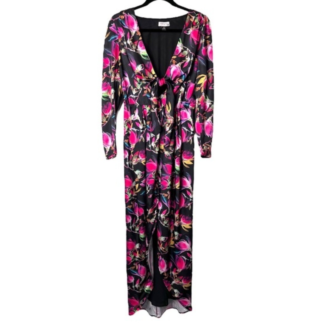 Delfi Collective Lindsay Floral Long Sleeve Tie-Front Satiny Gown Size Medium