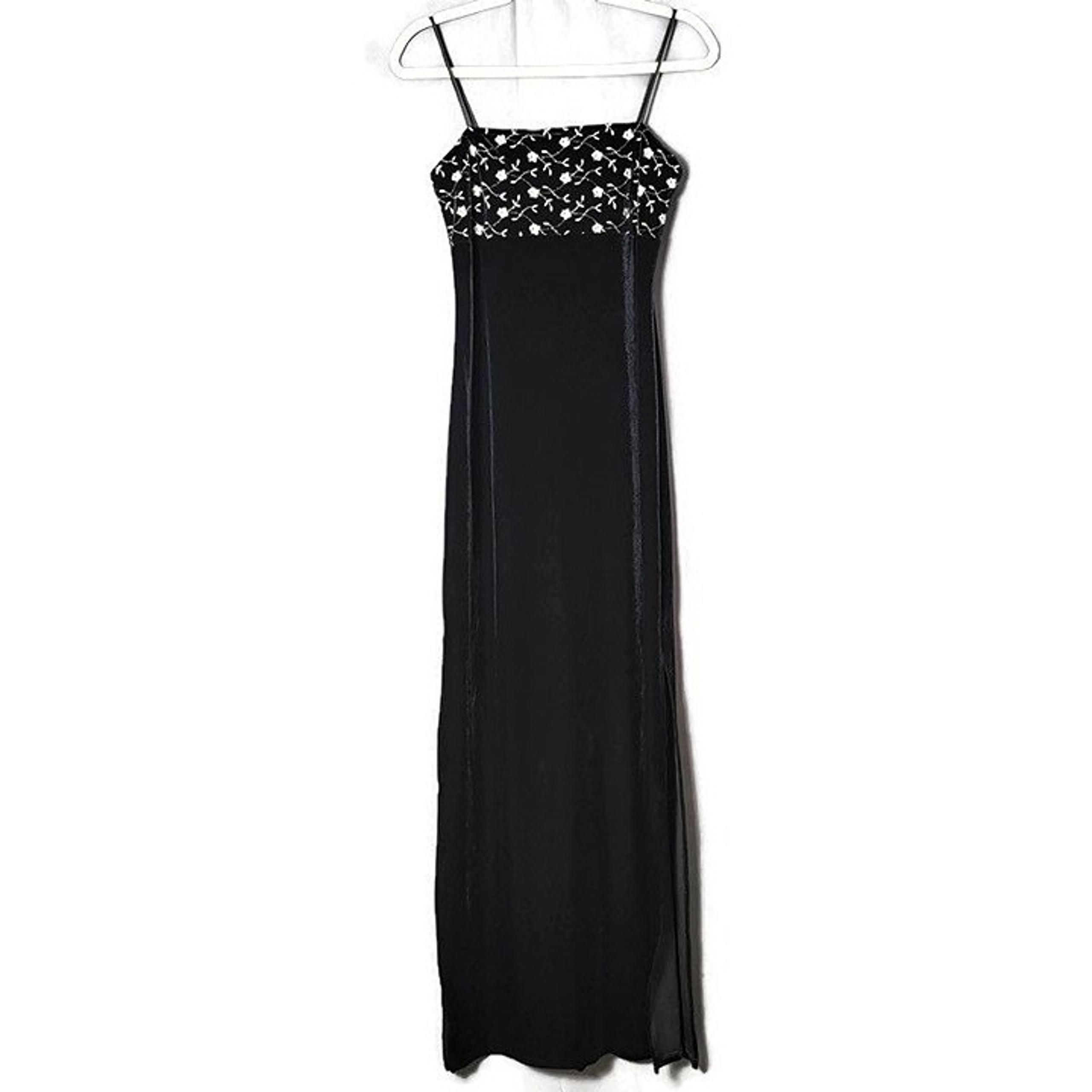 VTG Roberta Black Floral Embroidered Velvet Witchy Y2K Maxi High Slit Dress M
