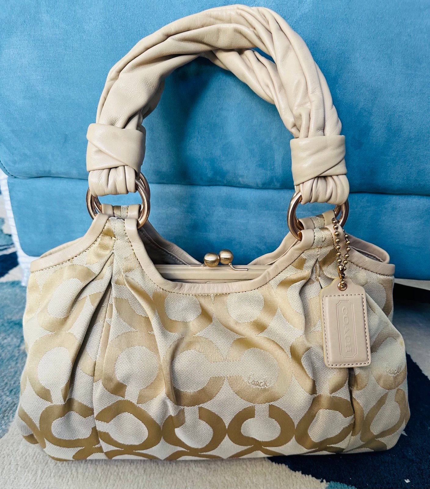 Coach Kiss Lock Shoulder Bags for Women | Mercari