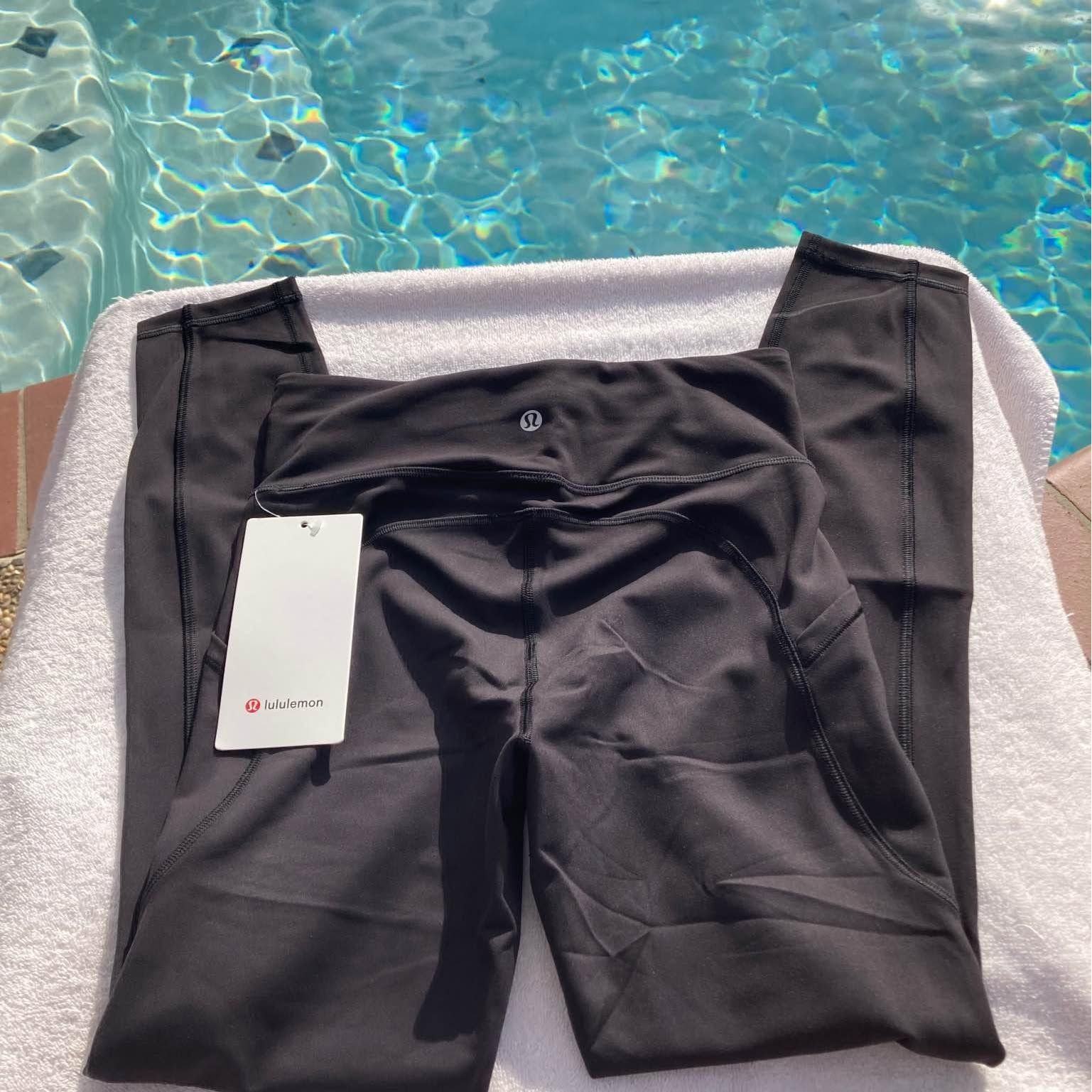 Lululemon invigorate HR Tight Size 4 25” new
