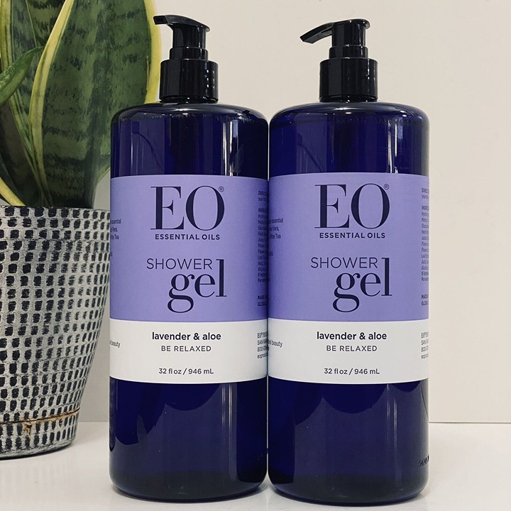 Lot Of 2 EO Essential Oils Soothing Shower Gel Lavender Aloe 32 Fl Oz