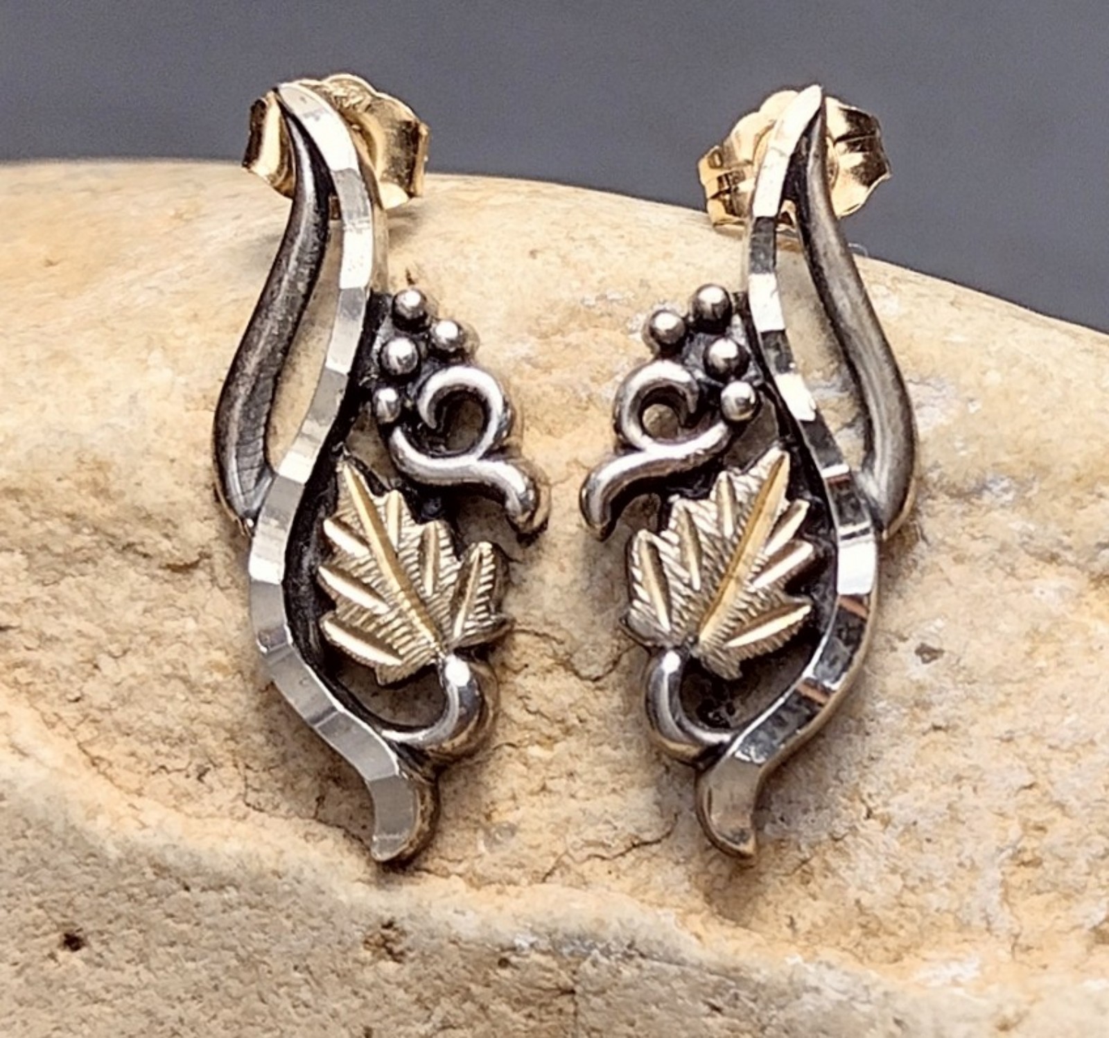 WM Co WHEELER Sterling Silver & 12K Gold Black Hills Gold Grape Leaf Earrings