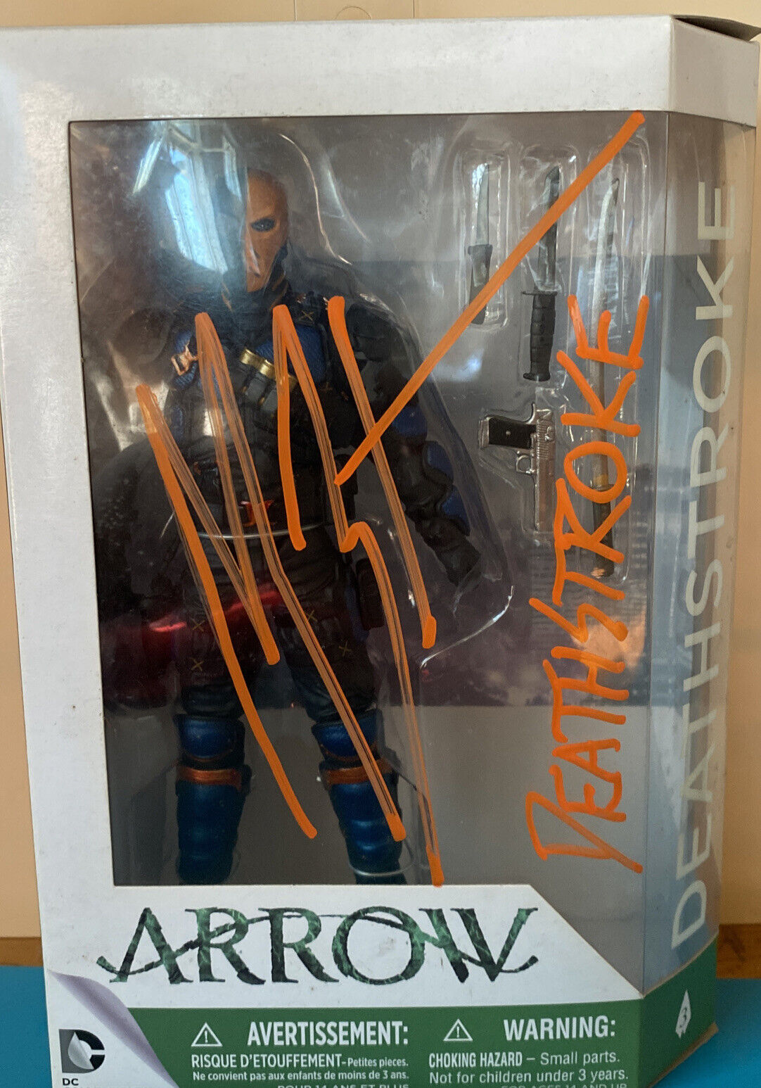 Manu Bennett SIGNED Auto Deathstroke DC Figure CW Arrow #3 VERY RARE