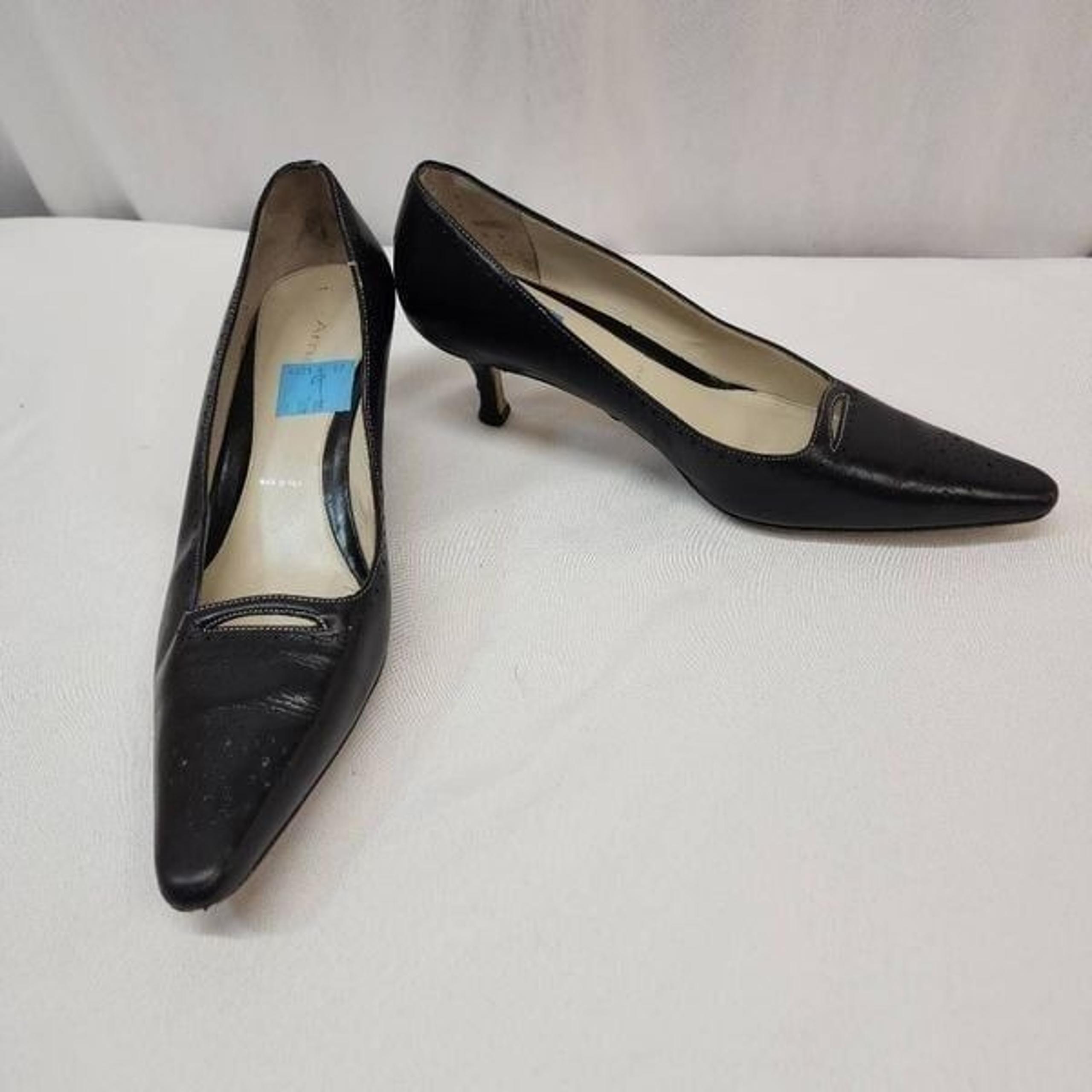 Amalfi Italian Women's Black Leather Steel Grey Business Pump Pointed Toe Size 9