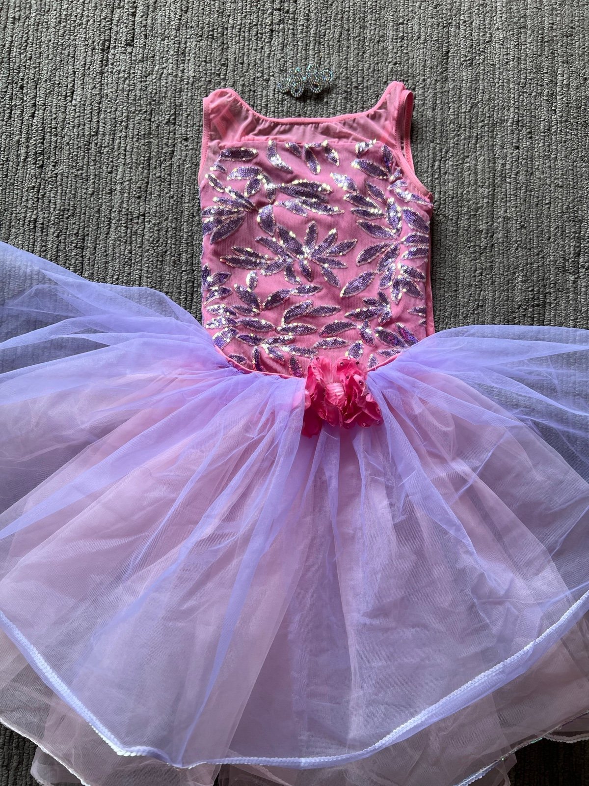 Weissman dance costume with 2 skirts, hairpiece - size LC