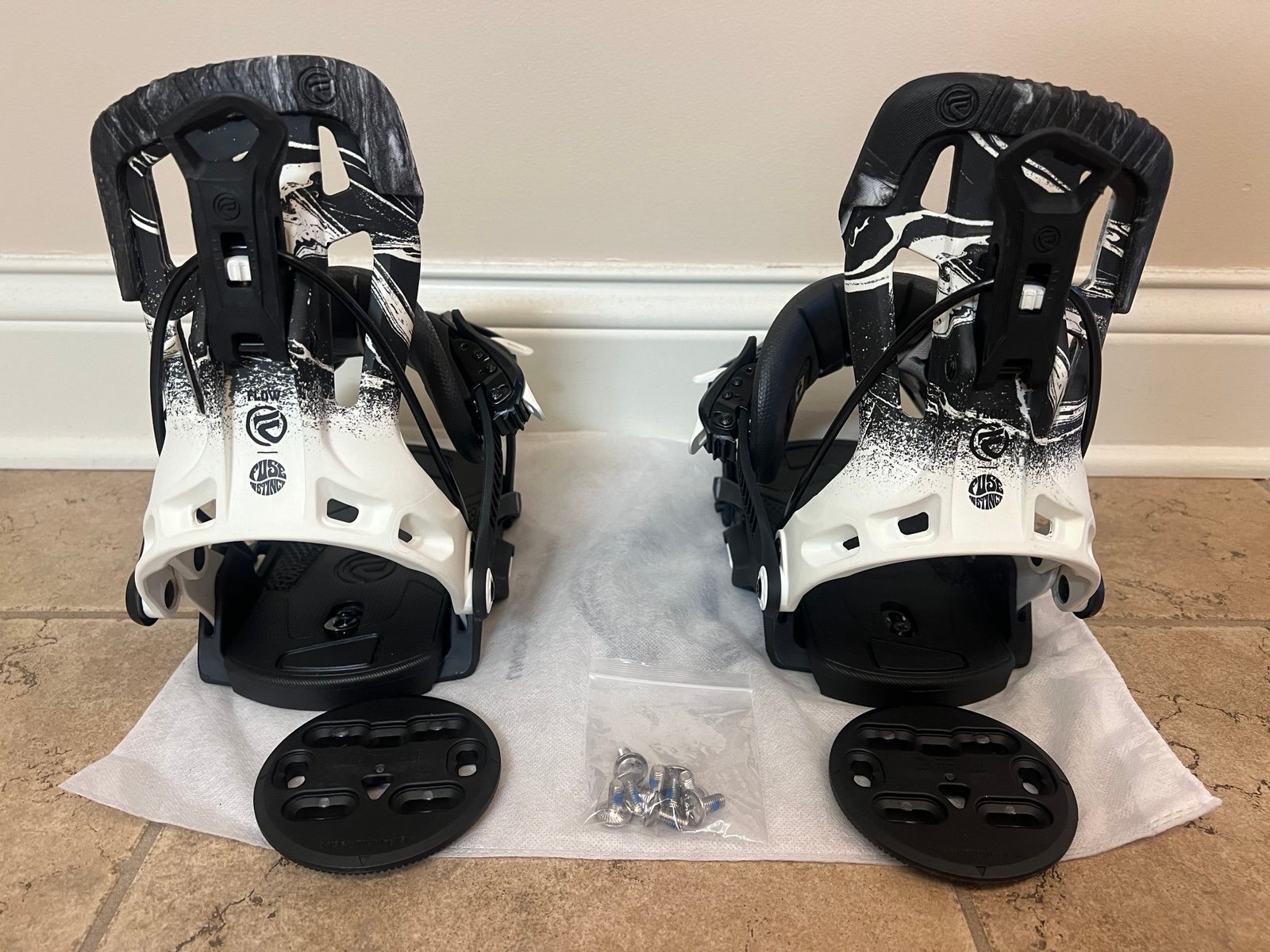 Flow fuse fusion bindings Instinct (M)