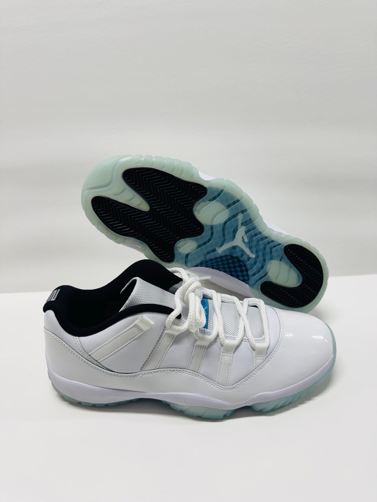 Air Jordan 11 Low Legend Blue Men’s Size 11