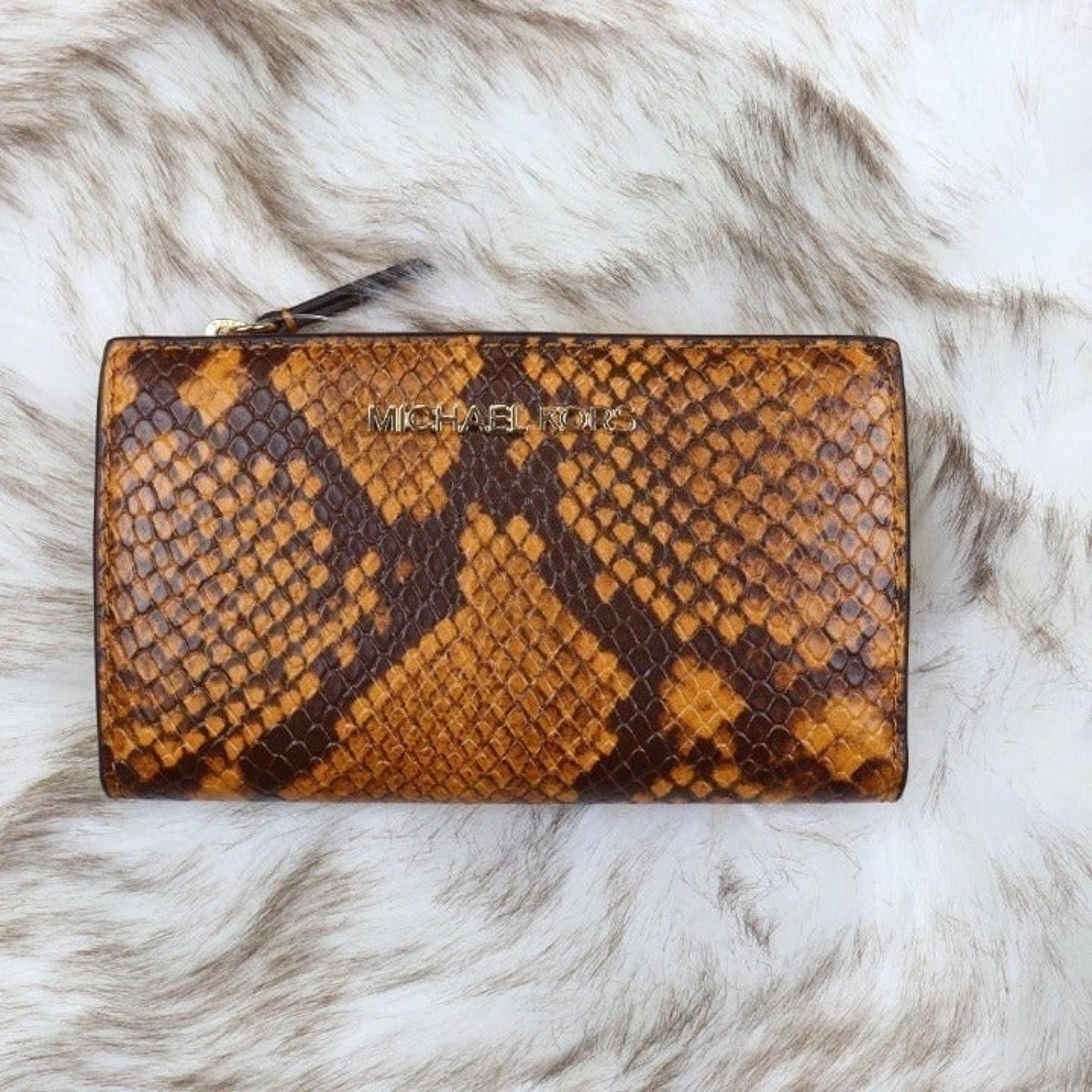MICHAEL KORS JET SET TRAVEL SM ZIP CARD CASE 35F1GTVD1G