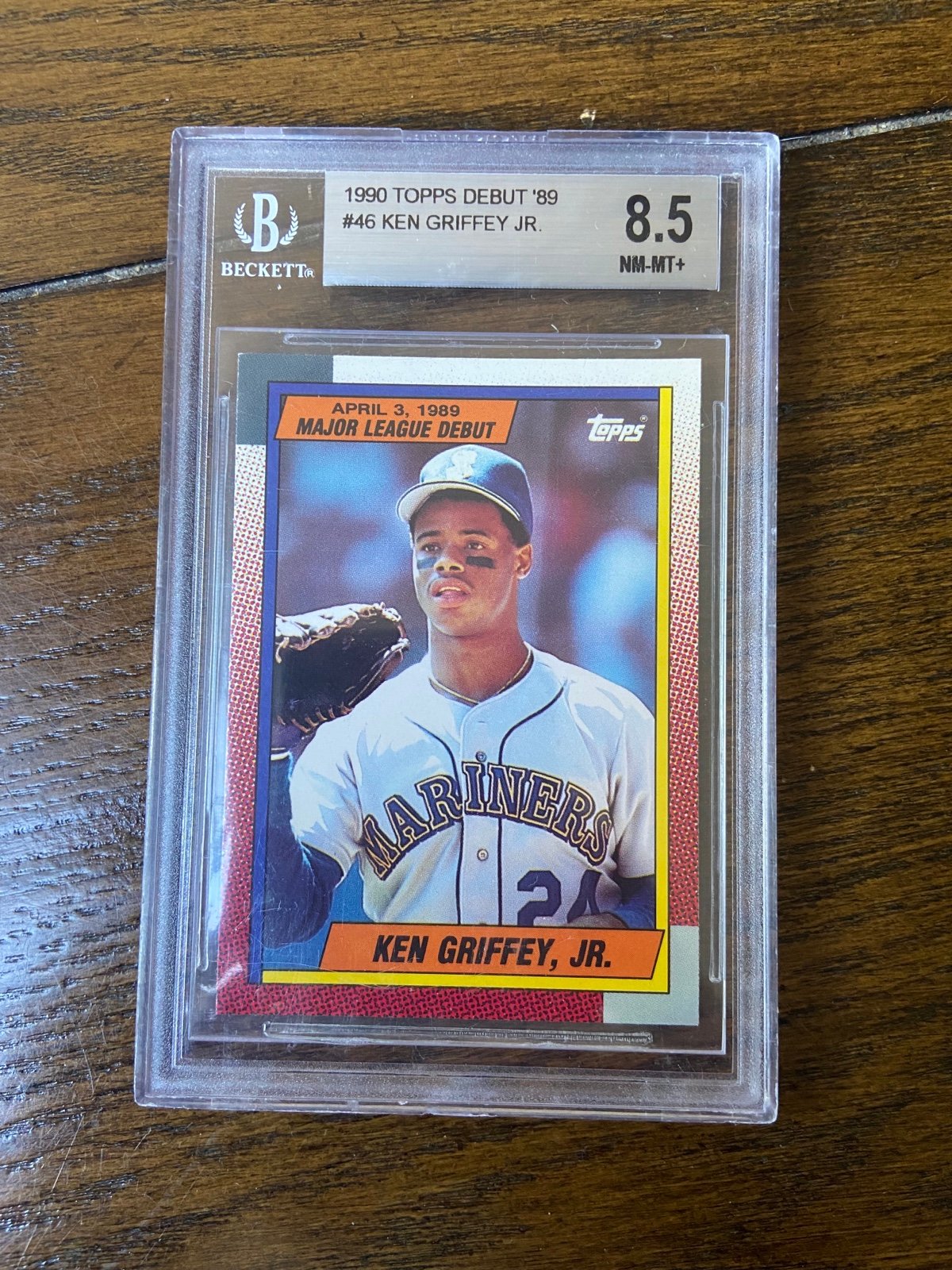 Ken Griffey Jr. 1990 Topps Debut RC BGS 8.5 Nrmnt Mariners