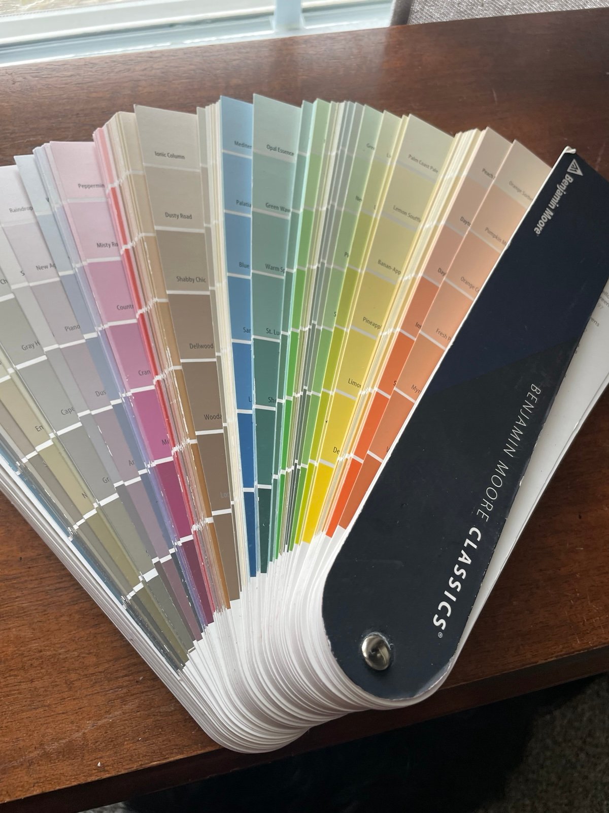 BENJAMIN MOORE Classics Fandeck Fan Deck 2017 Color Paint Chips Swatch Samples