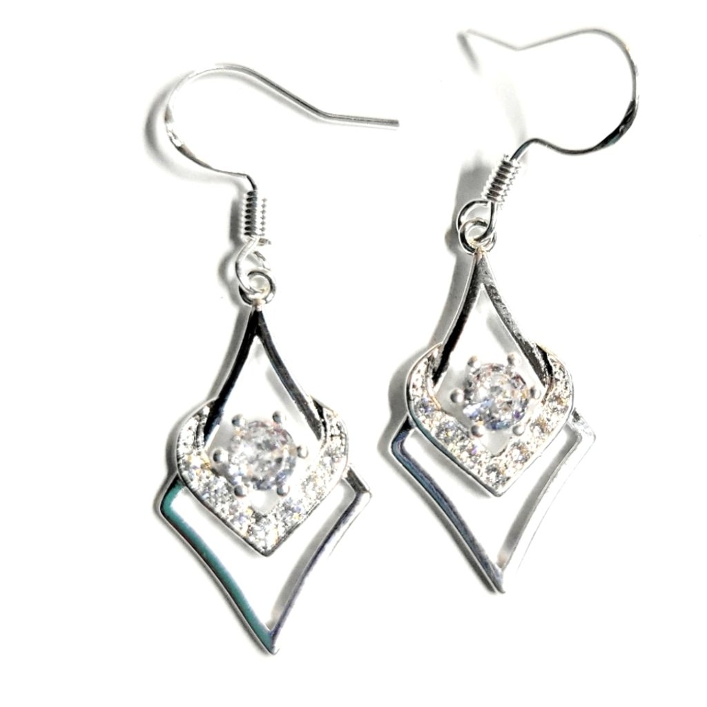 .925 Sterling silver heart zircon pierced hooks drop dangle earrings