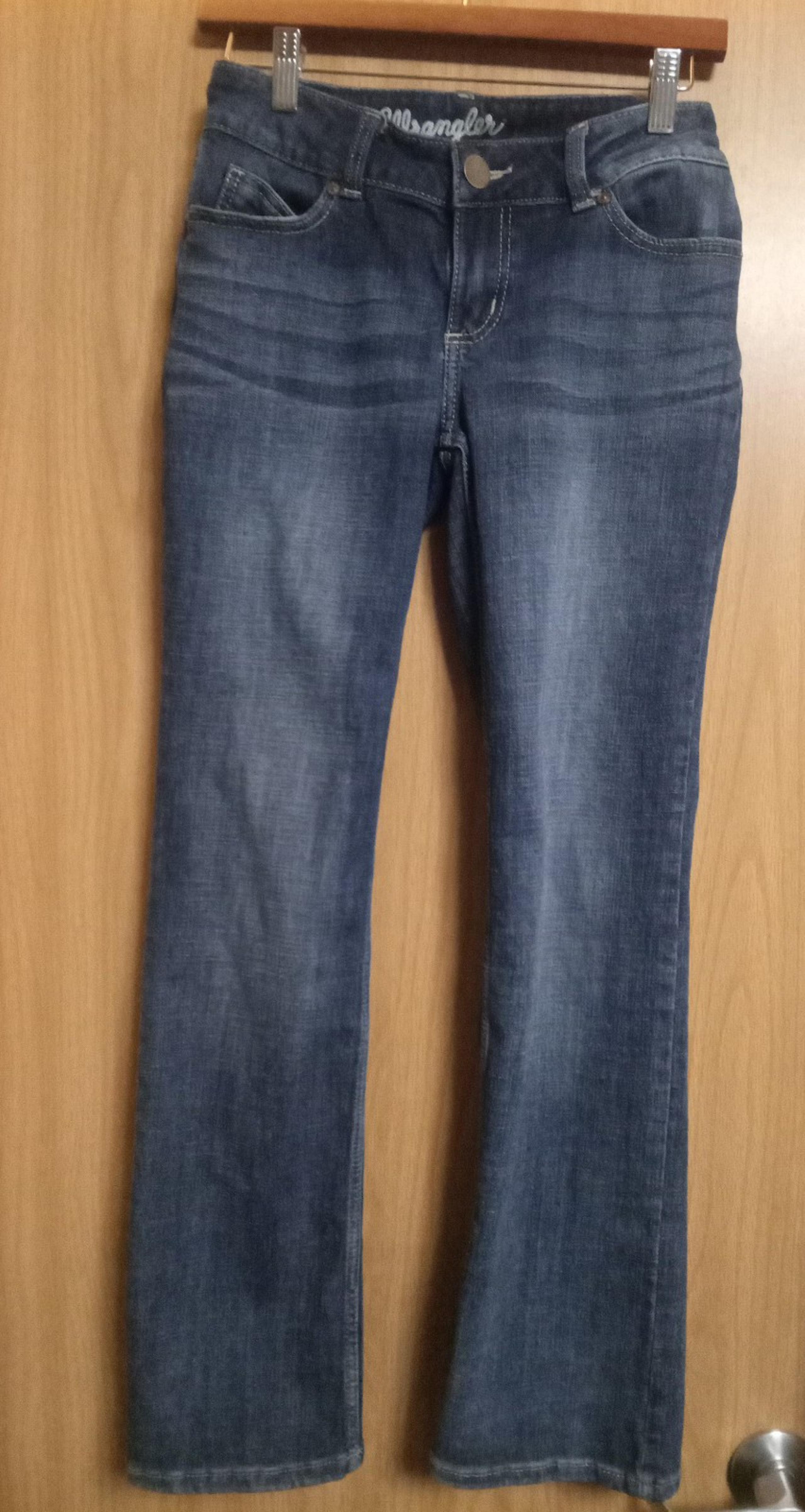 Wrangler Straight Leg Jeans Women's Size 3/4X32