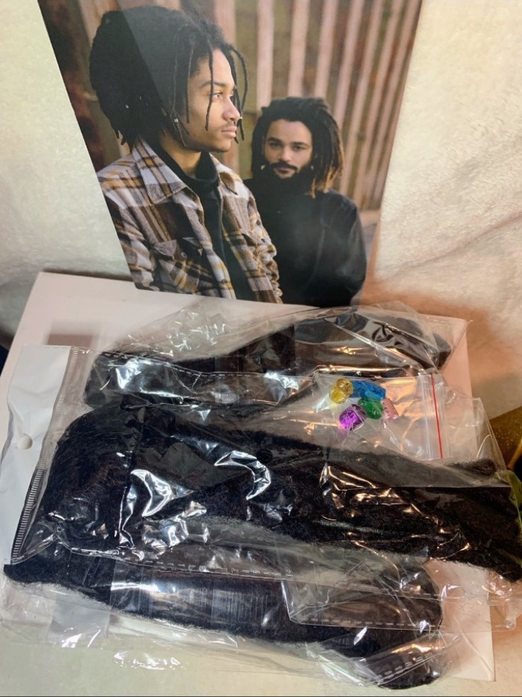 REAL HUMAN HAIR 10in LOCS EXTENSION (30 STRANDS) 0.8cm