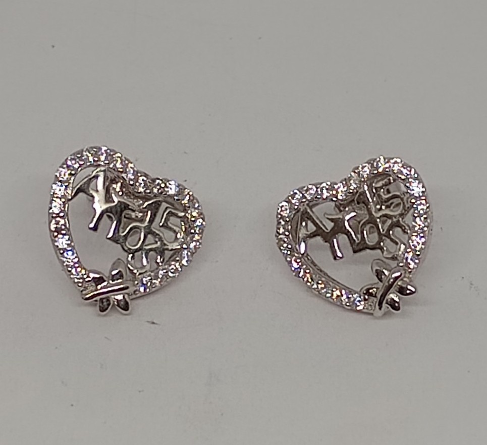 925 Silver Heart shape Quinceañera Stud Earrings