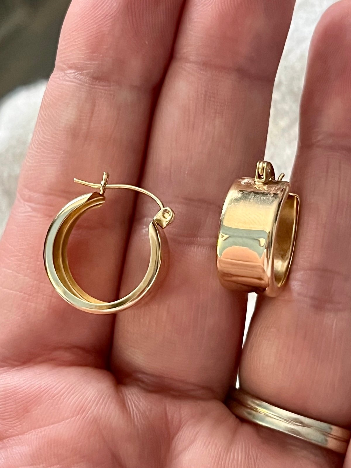 LOWEST PRICE vintage 14k gold wide hoop tube earrings