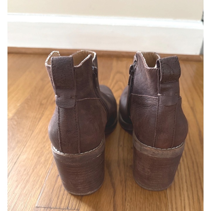 Crown Vintage Booties Womens 6 M Block Heel Zipper Back Stud