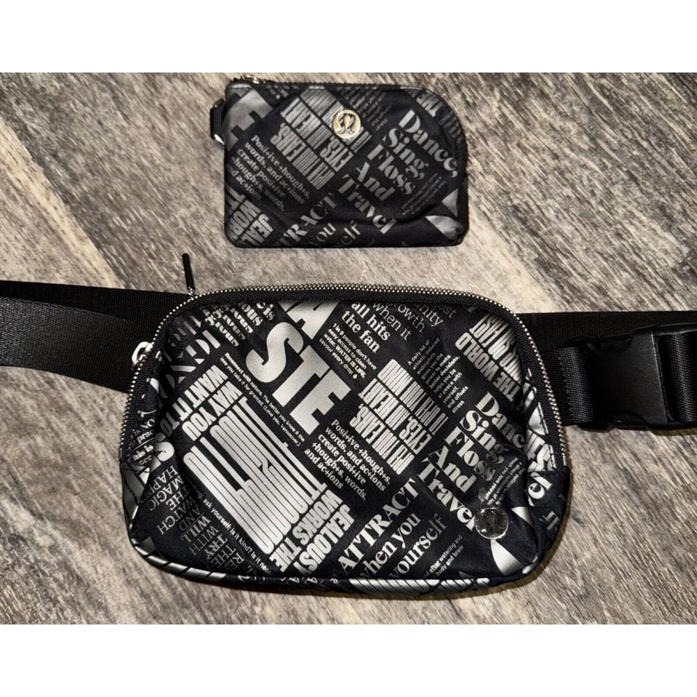 Lululemon Everywhere Crossbody BELT BAG 1L in Black w/Manifesto W Card Holder