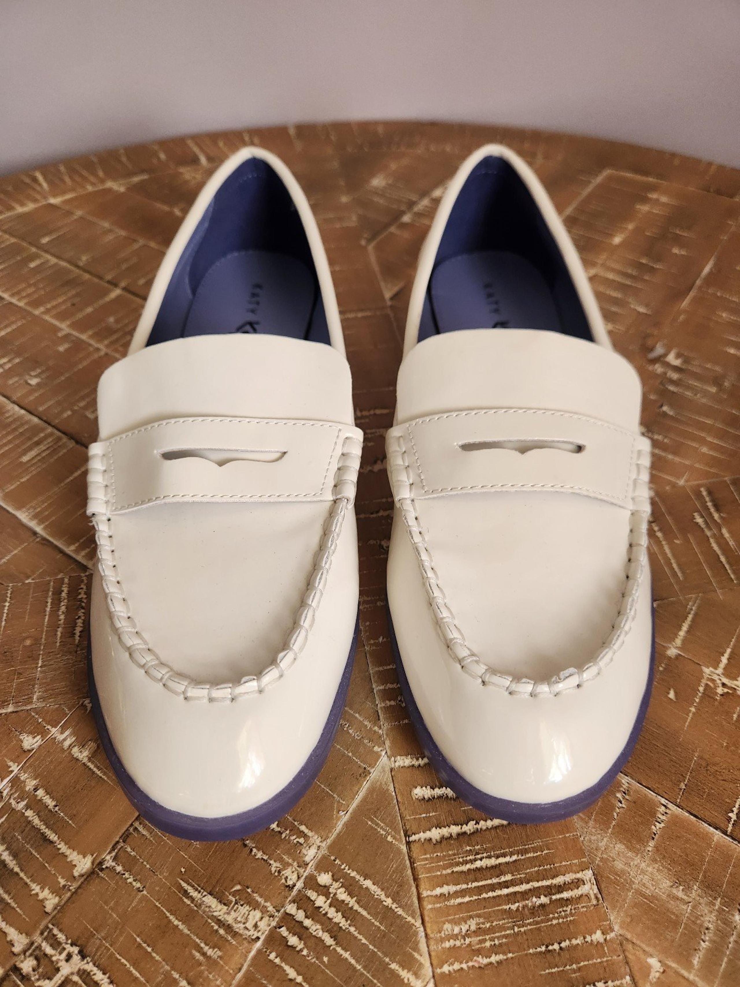 Katy Perry women's The Geli Penny Loafers shoes in white size 9 M