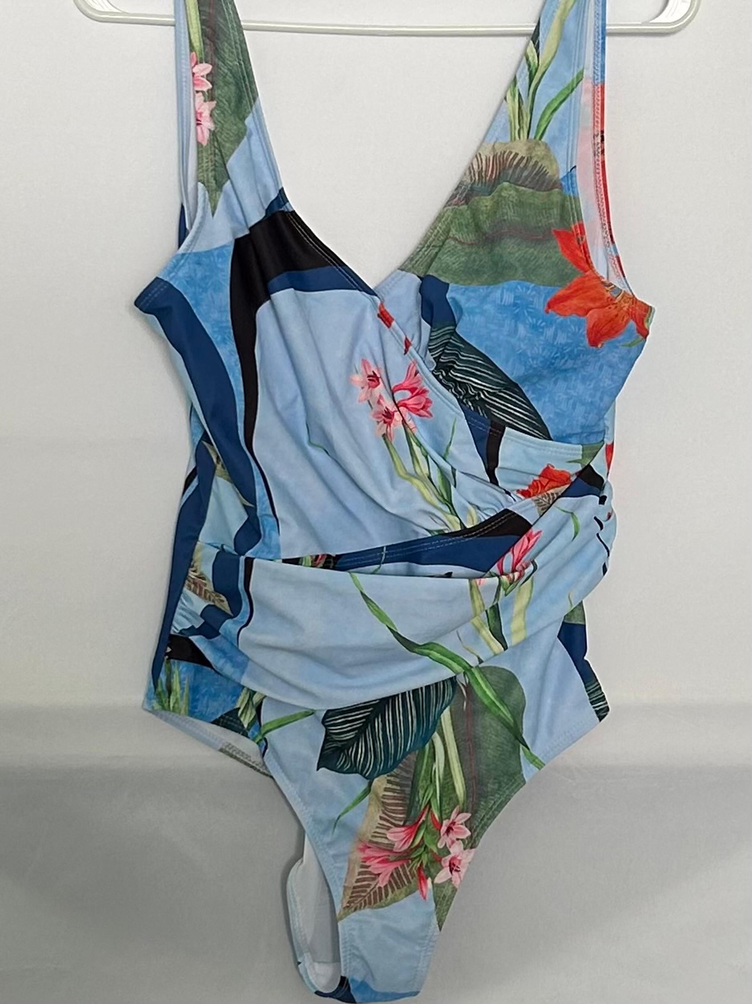 Women’s One-Piece Flower Swimsuit With Matching Wrap/Skirt  Large
