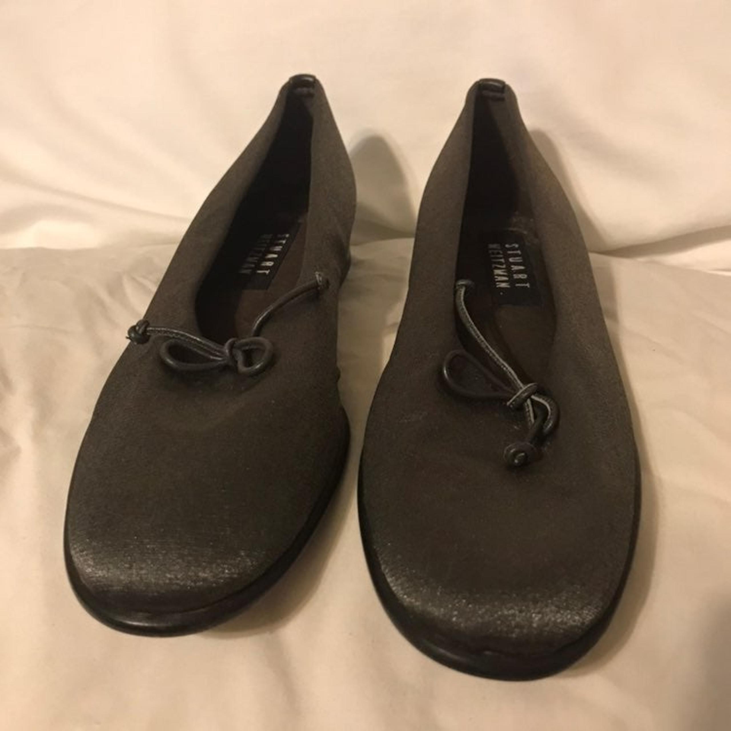 Stuart Weitzman Gray Slip On Size 7