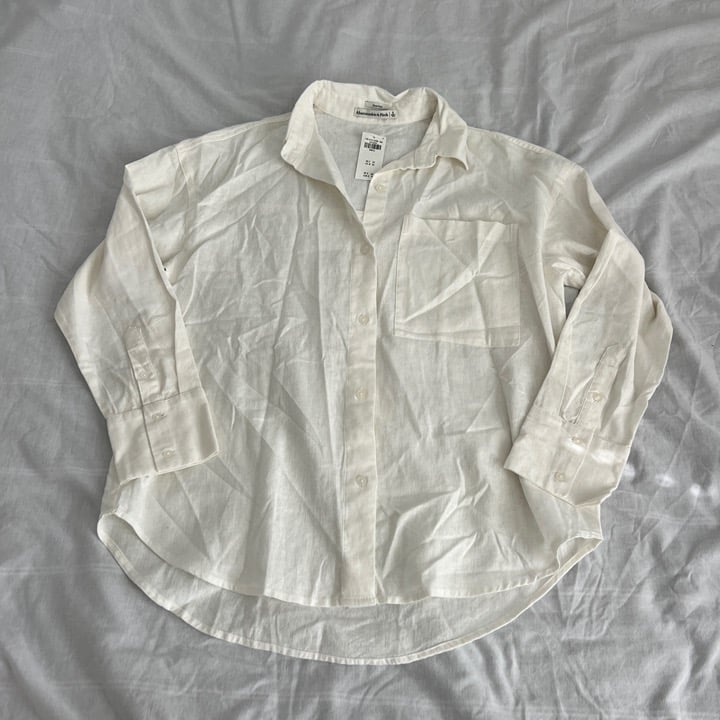 abercrombie & fitch oversized linen blend button down shirt