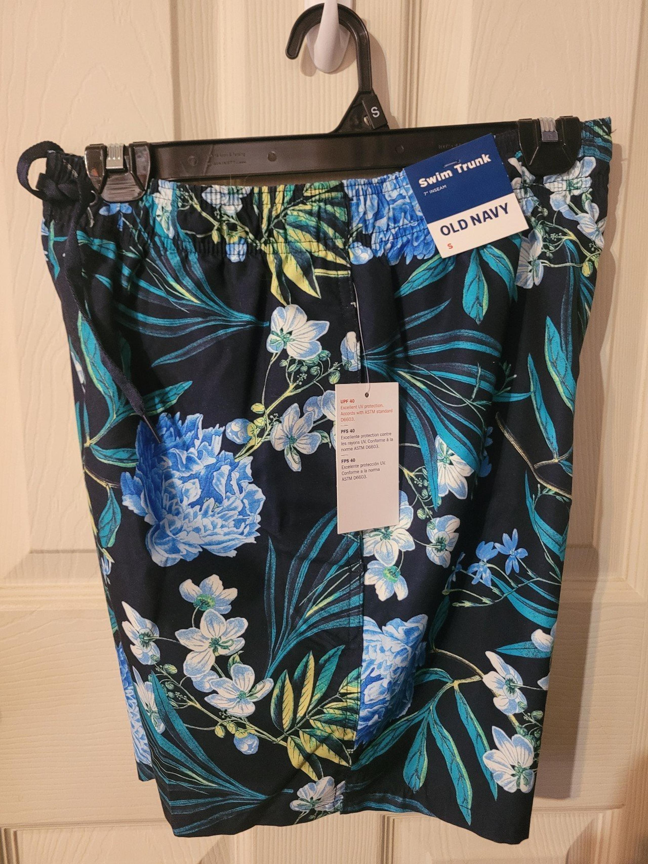 Old Navy SwimTrunks