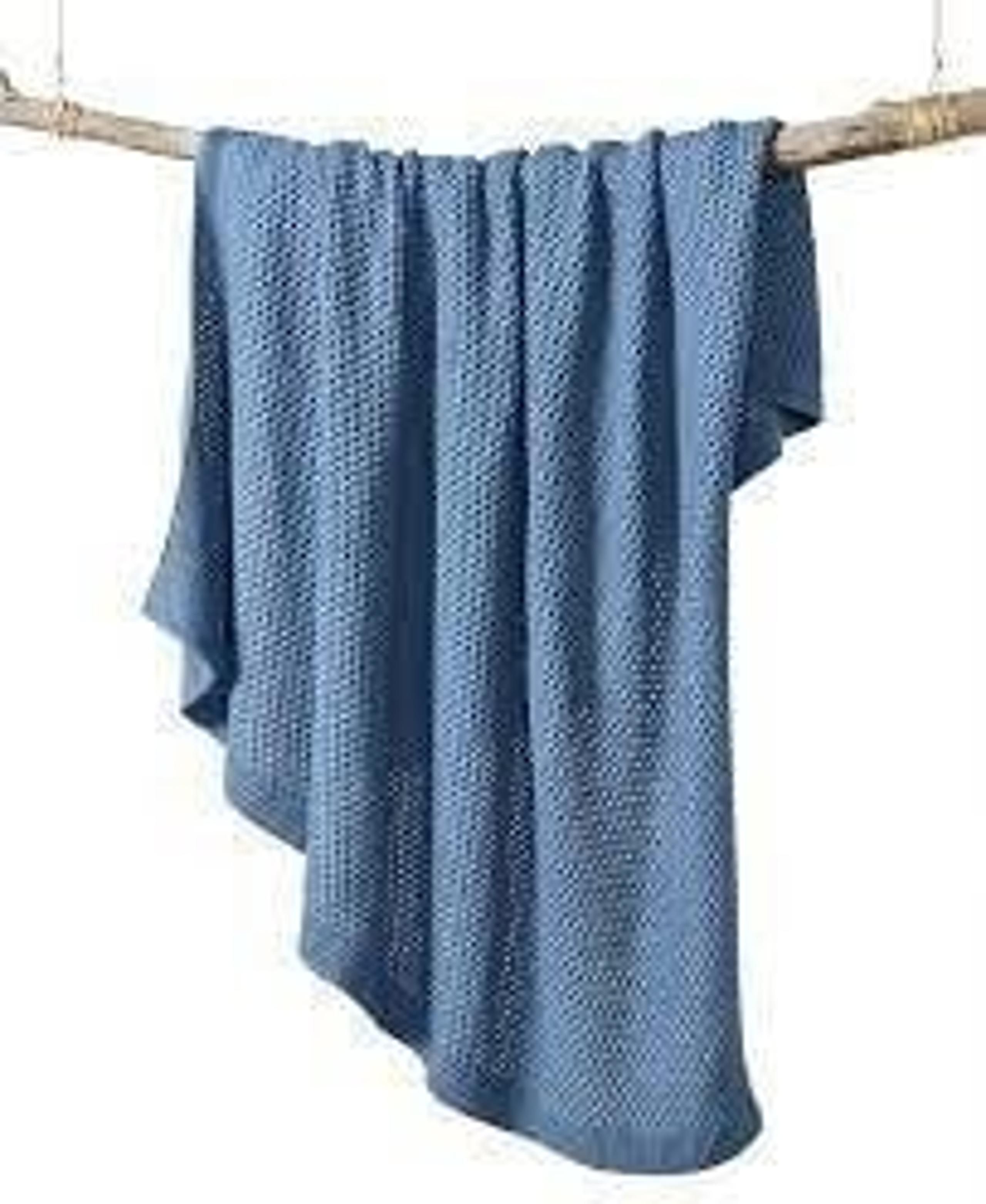 *CLEARANCE* Charter Club Damask Designs Honeycomb Throw, 50" X 60" 9338