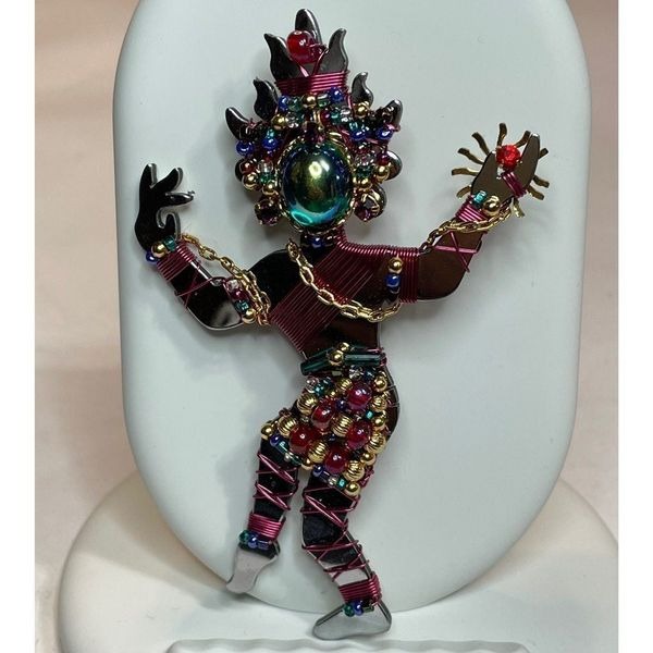 Signed LizTech '02 Cultural Dancer Brooch / Pin 3.5