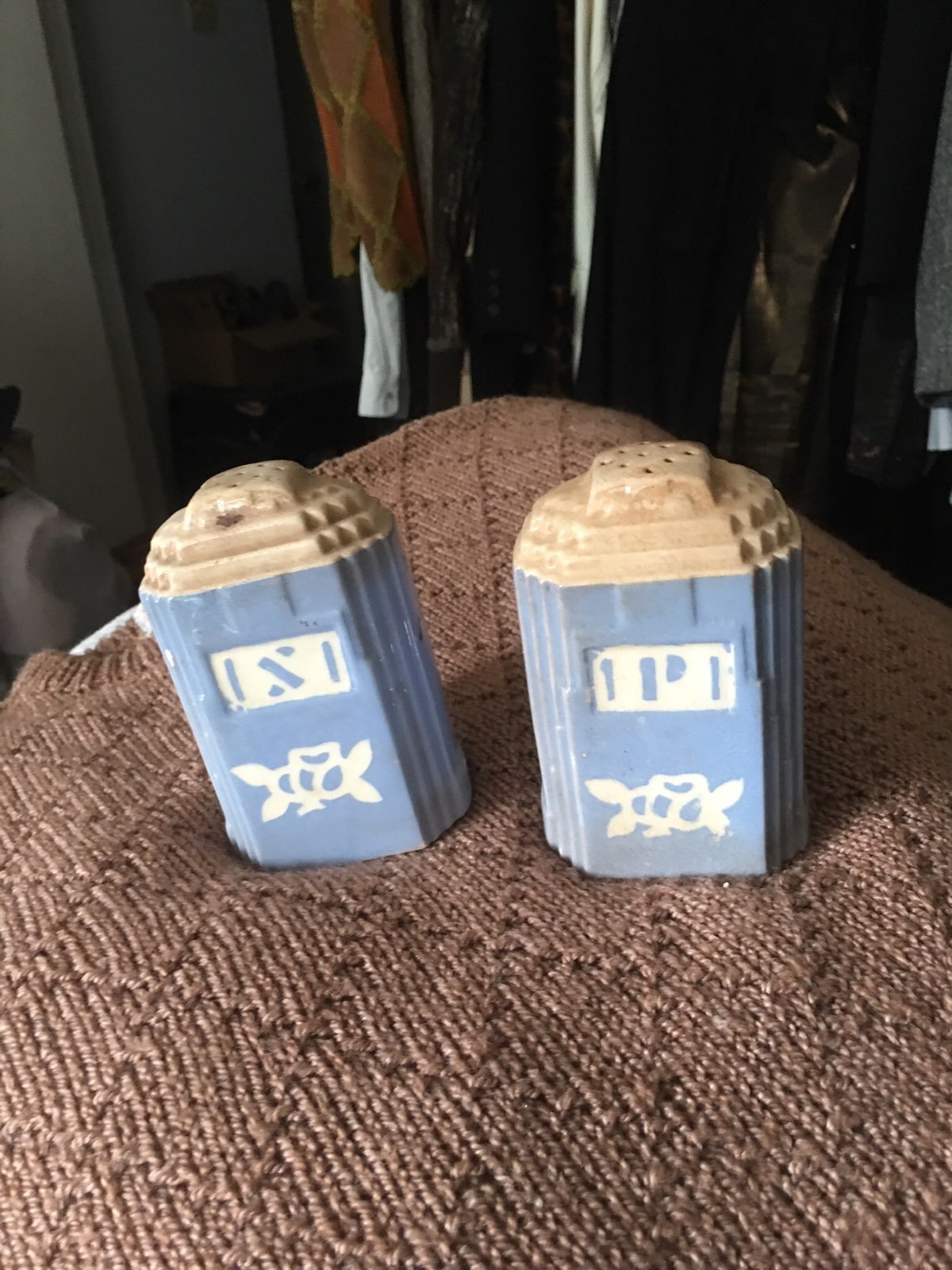 vintage salt and pepper shakers