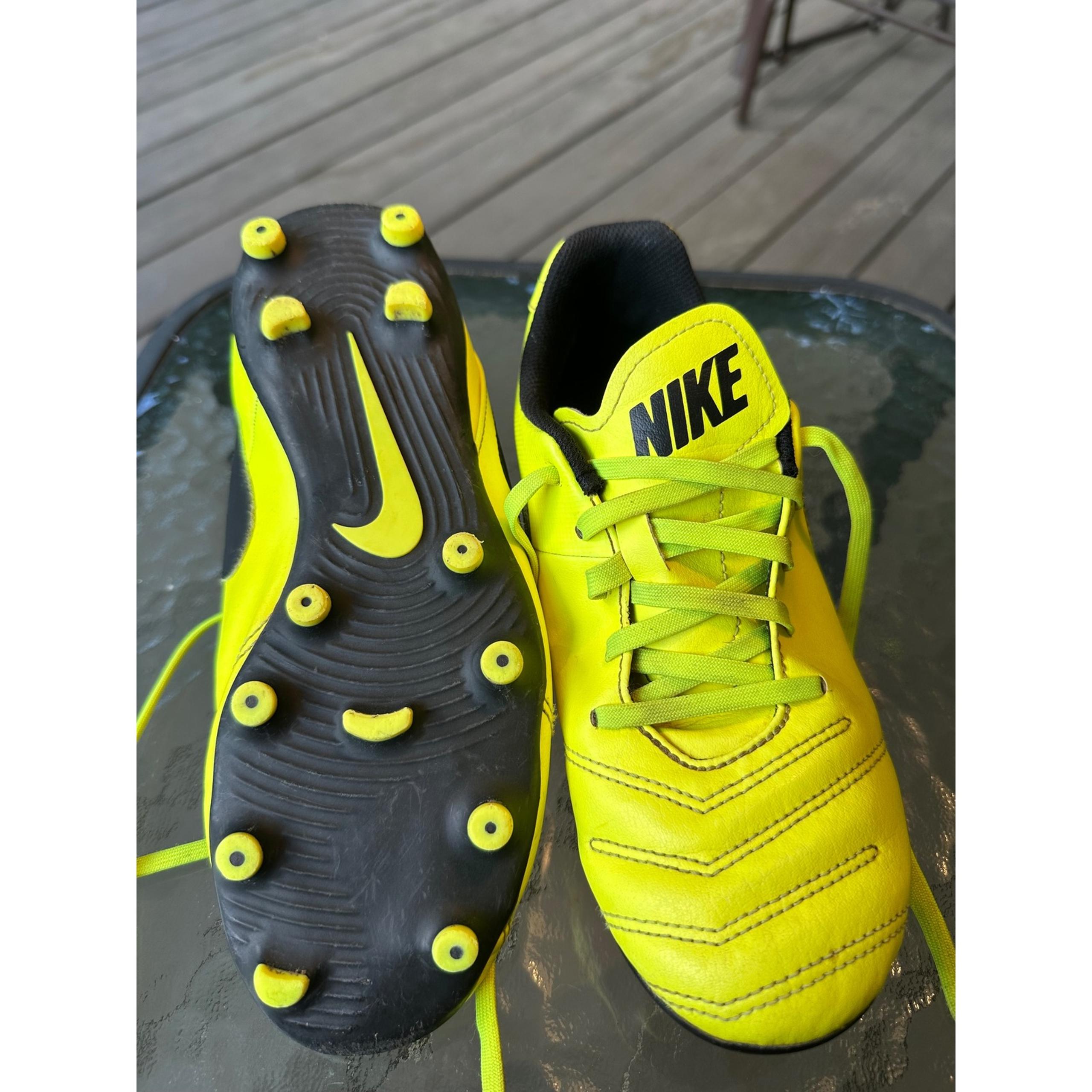 Nike Tiempo Soccer Cleats Neon Yellow Molded Studs Athletic Shoes Kids Size 5Y